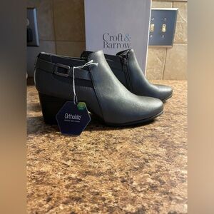 Croft & Barrow Women's Gray Ankle Boots